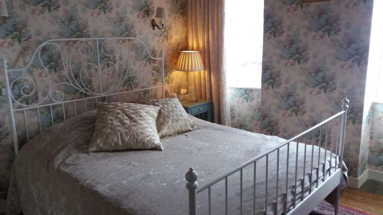 Holiday home La Petite Maison Bleue Taden